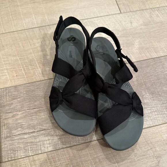 CLOUDSTEPPERS BY CLARKS CUSHION WOMENS BLACK COMFORT SANDALS 9M - Picture 3 of 10